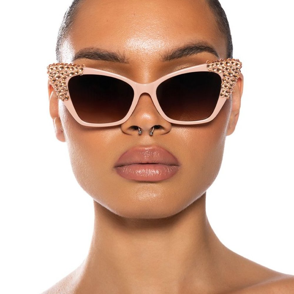 Callie Embellishing Eyes: Nude Rose Gold Rhinestone Sunglasses - Picture 2 of 5